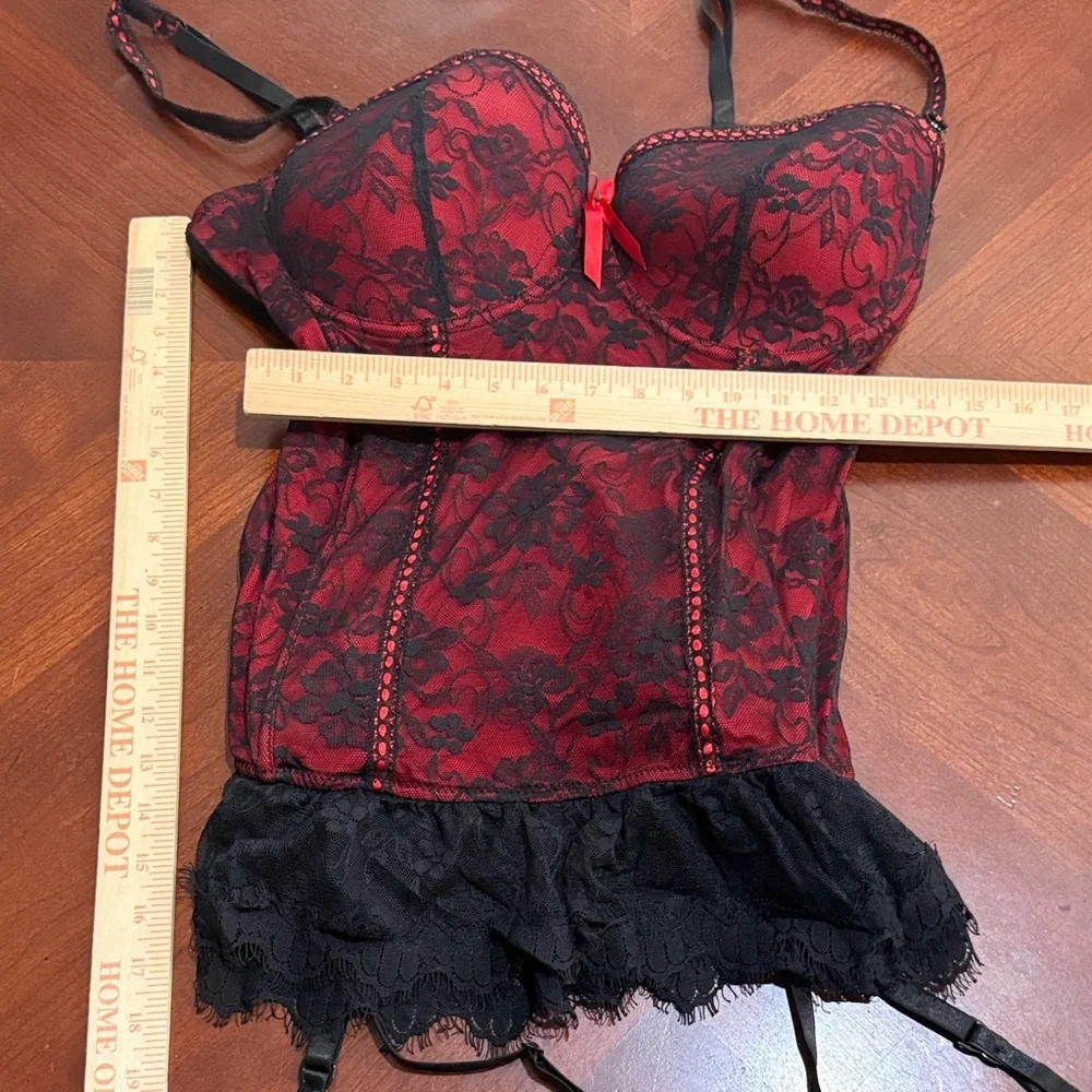 Elegant Red and Black Lace Bustier gothic Halloween plus size